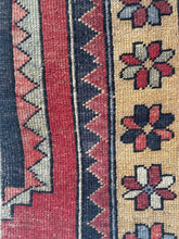Load image into Gallery viewer, TINY RUG No. 04