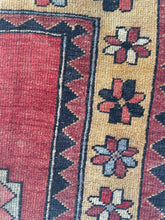 Load image into Gallery viewer, TINY RUG No. 12