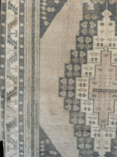 Load image into Gallery viewer, ASEN 4’9 x 8’9ft / 145 x 266 cm ( This rug has some repairs that are visible in the pictures)