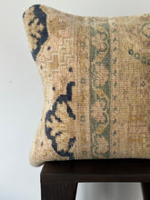 Load image into Gallery viewer, No. 089 Rug Pillow Case 16”X16”/ 40X40 cm