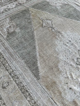 Load image into Gallery viewer, AYTEN 5’3 x 8’11 ft /160 x 270 cm