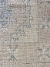 Load image into Gallery viewer, KARS 5’9 X 9 Ft / 176 X 273 Cm