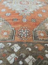 Load image into Gallery viewer, AFRIDI 5 X 7’2 FT / 151 X 218 CM