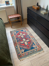 Load image into Gallery viewer, VOLKAN 2’6 X 4’4 FT / 76 X 132 CM