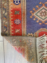 Load image into Gallery viewer, CEREN 2’3 X 4’1 ft / 69 X 125 cm