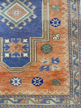 Load image into Gallery viewer, CEREN 2’3 X 4’1 ft / 69 X 125 cm