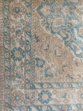 Load image into Gallery viewer, DAMLA 4’2 X 6’8FT / 128 X 203 CM