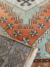 Load image into Gallery viewer, ECEM 2’6 ft X 4’5 ft / 76 cm X 135 cm