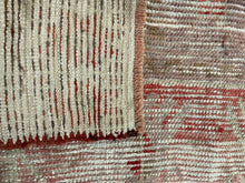 Load image into Gallery viewer, TANER 4’6 X 11’10 FT / 139 X 364 cm