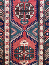 Load image into Gallery viewer, KADIR 2’4 X 9’10 FT / 69 X 300 CM