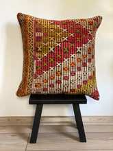 Load image into Gallery viewer, No. 010 Kilim Pillow Case 19X19
