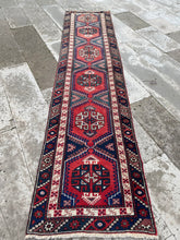 Load image into Gallery viewer, KADIR 2’4 X 9’10 FT / 69 X 300 CM