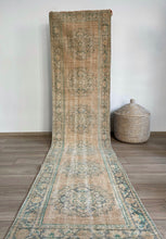 Load image into Gallery viewer, HALIL 2’7 X 10’10 FT / 80 X 330 CM