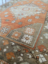 Load image into Gallery viewer, AFRIDI 5 X 7’2 FT / 151 X 218 CM