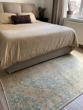 Load image into Gallery viewer, DAMLA 4’2 X 6’8FT / 128 X 203 CM