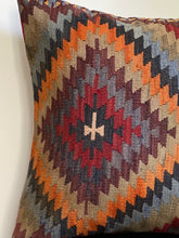 Load image into Gallery viewer, No. 011 Kilim Pillow Case 19X19