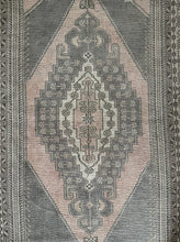 Load image into Gallery viewer, IPEK 4’4 X 8’6 Ft / 136 X 280 Cm