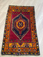 Load image into Gallery viewer, YULA 3’3 x 5’6 ft / 101 x 172 cm