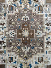 Load image into Gallery viewer, KUBRA 5’9 x9’2 ft / 174 x 280 cm