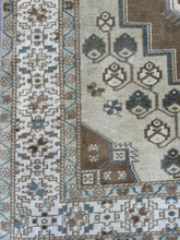 Load image into Gallery viewer, KUBRA 5’9 x9’2 ft / 174 x 280 cm