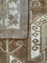 Load image into Gallery viewer, ILKAY 5’8 x 7’2 Ft / 171 x 219 Cm