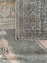 Load image into Gallery viewer, IPEK 4’4 X 8’6 Ft / 136 X 280 Cm