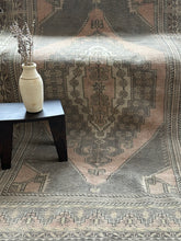 Load image into Gallery viewer, IPEK 4’4 X 8’6 Ft / 136 X 280 Cm