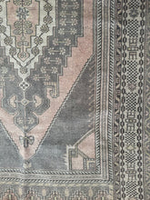 Load image into Gallery viewer, IPEK 4’4 X 8’6 Ft / 136 X 280 Cm