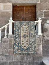 Load image into Gallery viewer, MUSTAFA 3’10 x 7’1 ft / 119 x 223 cm