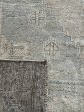 Load image into Gallery viewer, BORA 4’4 x 8’9 Ft / 130 x 270 cm