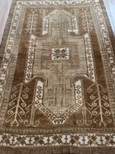 Load image into Gallery viewer, ILKAY 5’8 x 7’2 Ft / 171 x 219 Cm