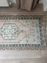 Load image into Gallery viewer, PEMBE 3’1 x 8’8 ft / 93 x 265 cm
